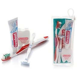 kit dentaire adulte 1 brosse à dents + dentifrice 25ml + fil dentaire 5m + 1 nettoie-langue